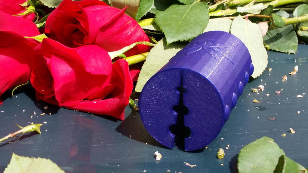 3D Printed Rose Thorn Remover