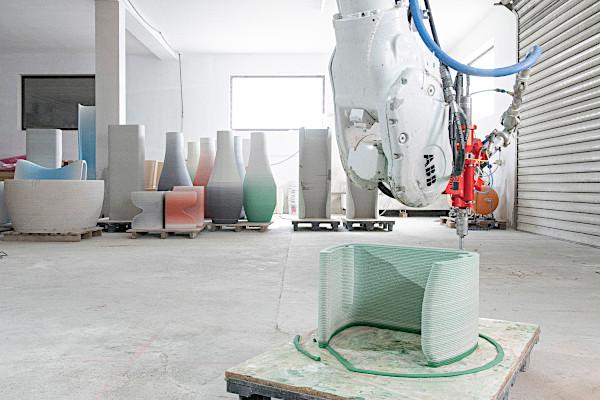 Gradient 3D Printing - Industrial Grade Robotic Arm ABB Gradient 3D Printing - Industrial Grade Robotic Arm ABB