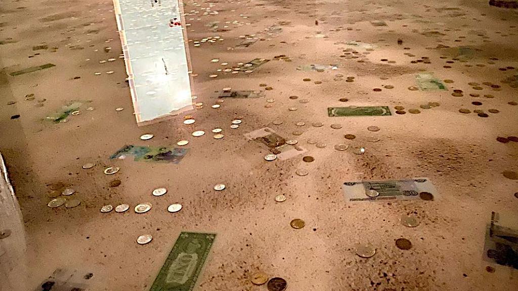 Epoxy 3D Flooring - Floor with Real Money Embedded