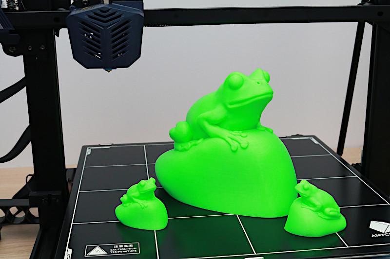 Frog models printed at various scales on the Kobra Max