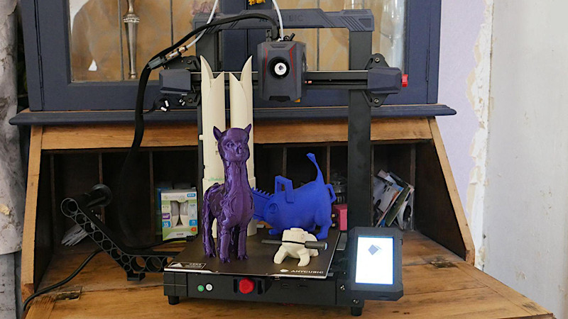 Anycubic Kobra 2 and 3D Prints.