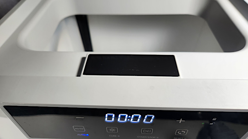 Magnetic Lid Lock and Screen
