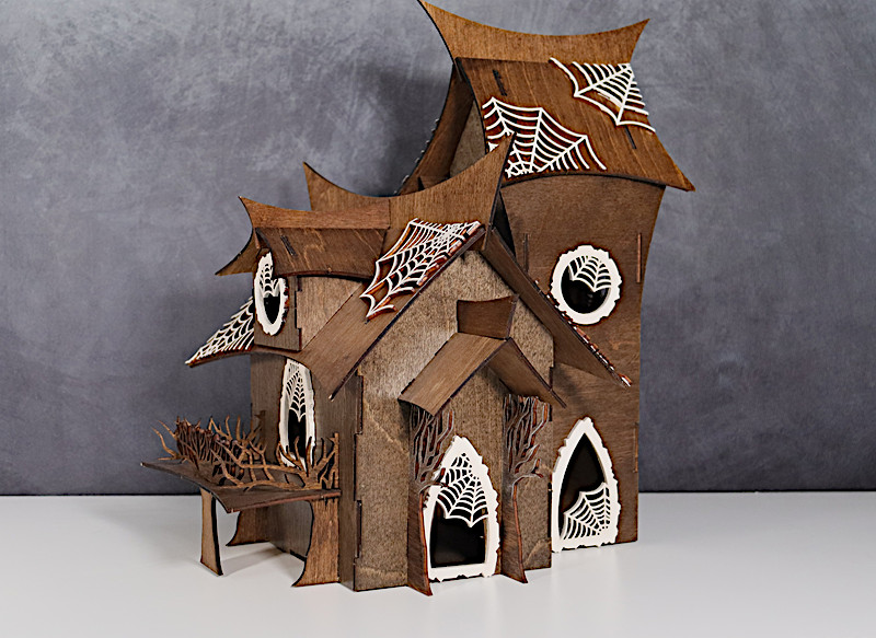 Halloween Themed Hut