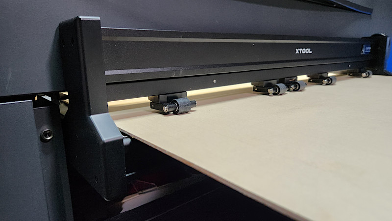 xTool P2 Conveyor System
