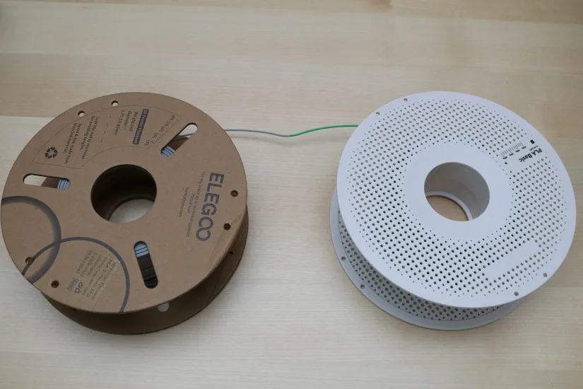 Joined filament and the spools
