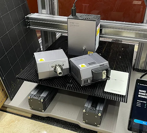 Upgraded Snapmaker 2.0 A350T with 美女大胸, Laser and 3D Printing Modules
