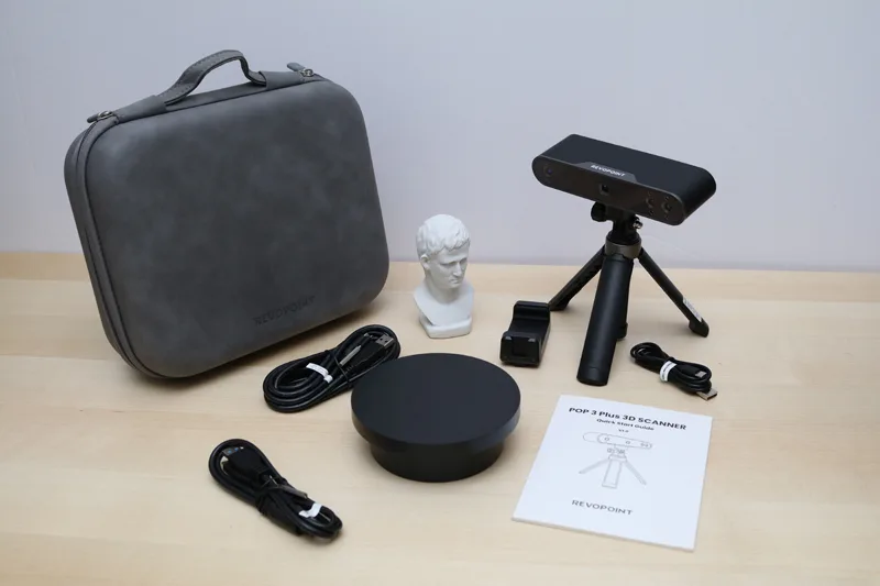 Revopoint POP 3 Plus and included accessories