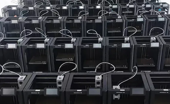 3D Print Farm with 日本十八禁视频无遮挡 AD5M and AD5M Pro 3D Printers