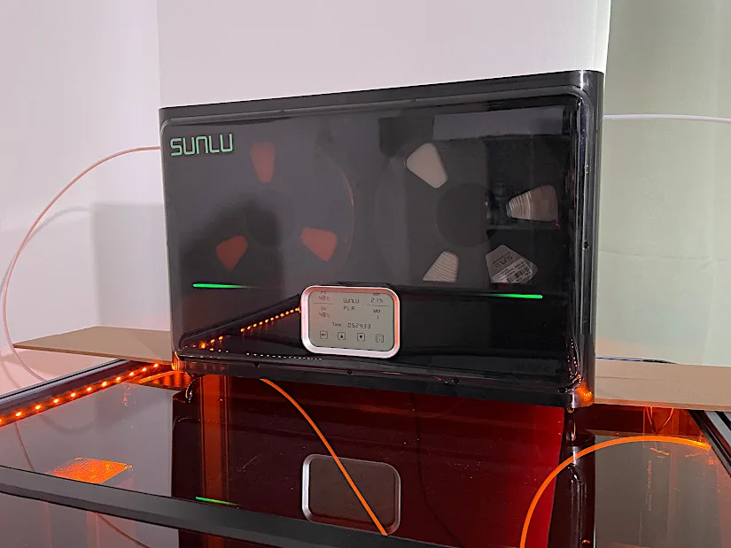 SUNLU FilaDryer S4 on Snapmaker Artisan Enclosure