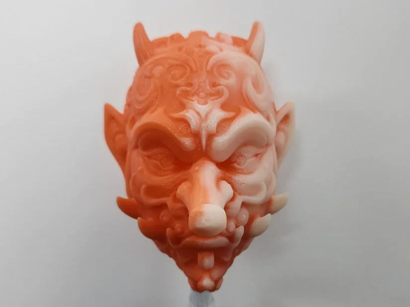 Tengu in Thermochromic PLA