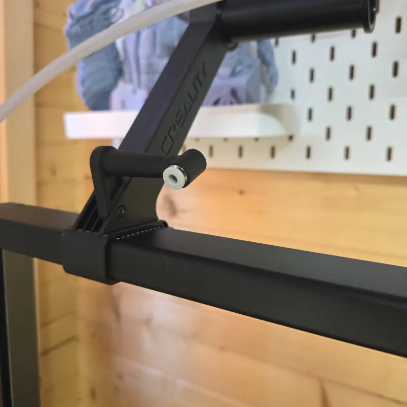 Spool Holder and Anti-tangle