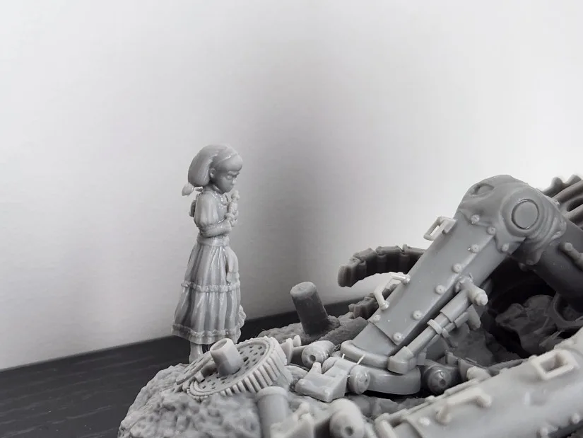 Abandoned Robot Diorama Detail